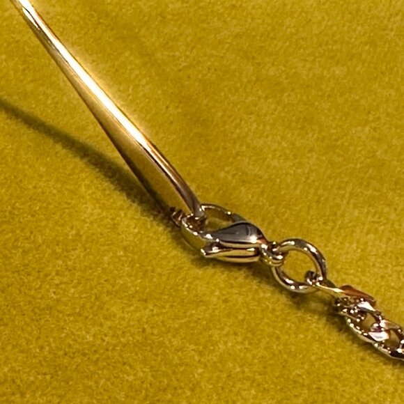 GUCCI Sunglasses with Dangle Hearts & Ltd Edition Case GUCCI Luxury Sunnies NWT - Picture 4 of 16